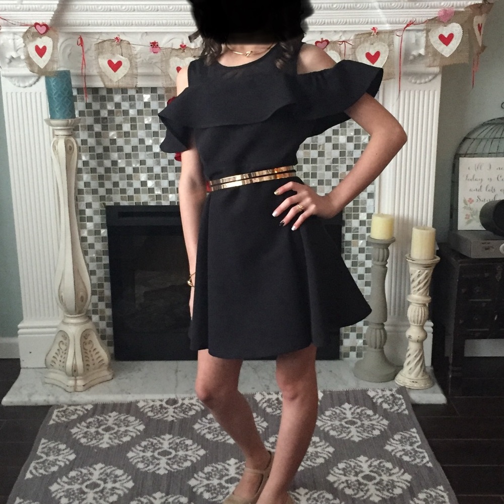 Bardot Junior Girls Size 10 Jet Black mini cold shoulder Dress